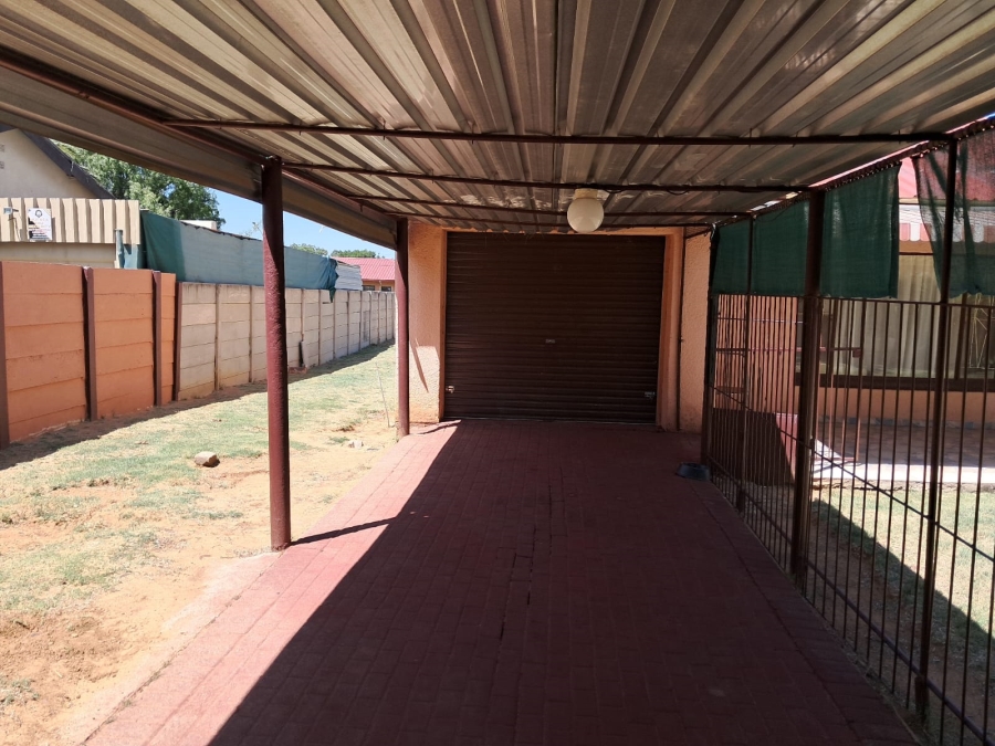 To Let 3 Bedroom Property for Rent in Bedelia Free State